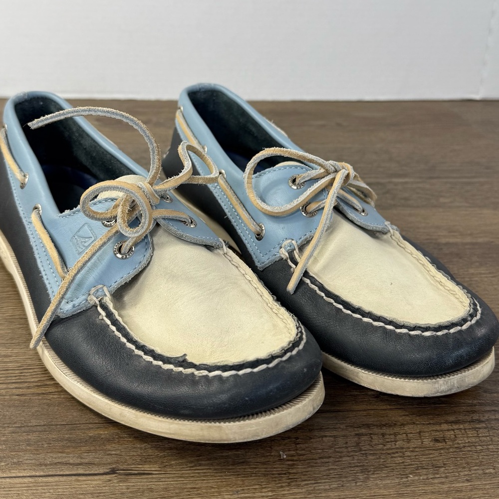 Sperry Men’s Two Eye Blue and White Tie Loafer Boat Shoes, size 12 - Picture 3 of 9